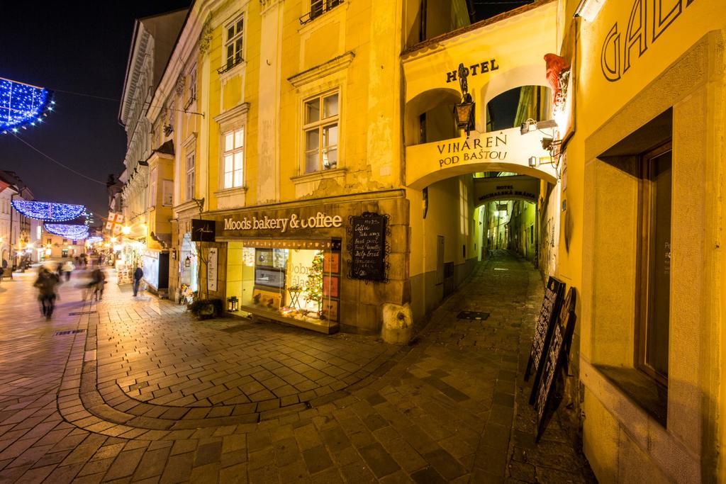 Aplend City Bastova 1 Bratislava Exterior photo