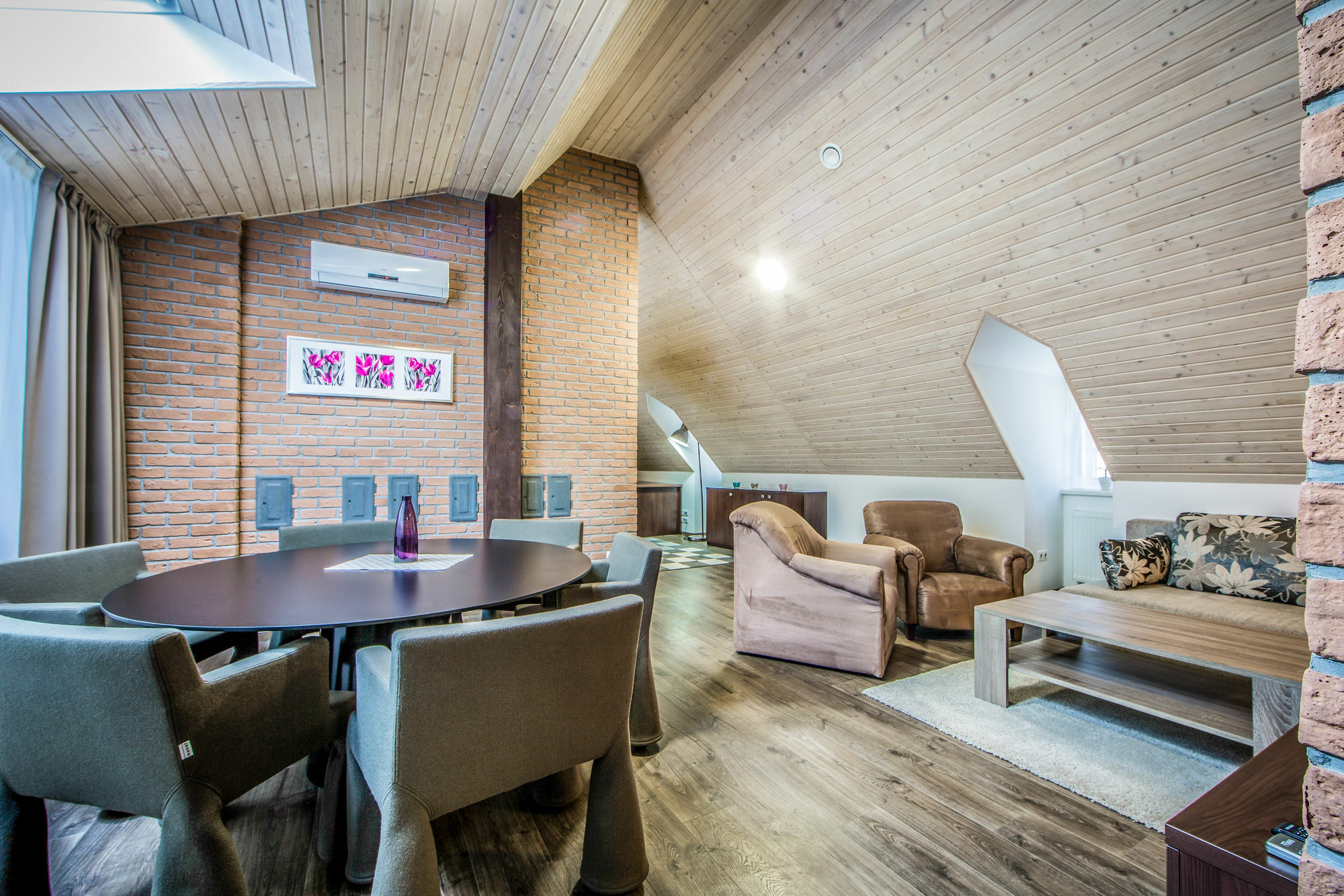 Aplend City Bastova 1 Bratislava Exterior photo