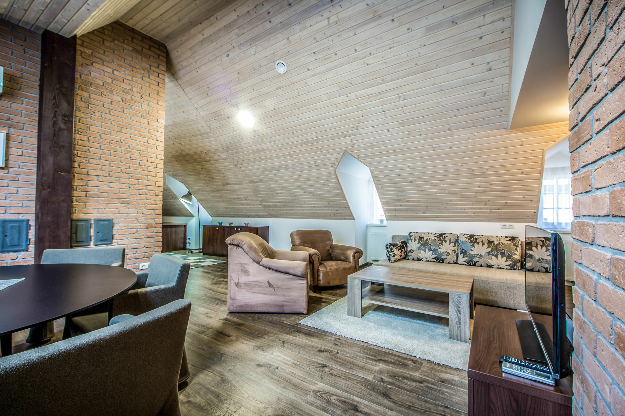 Aplend City Bastova 1 Bratislava Exterior photo